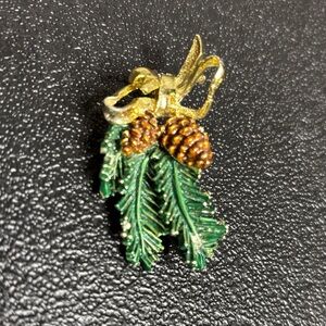 Vintage Marked Elegant Pinecone Brooch with Gold and Green Accents